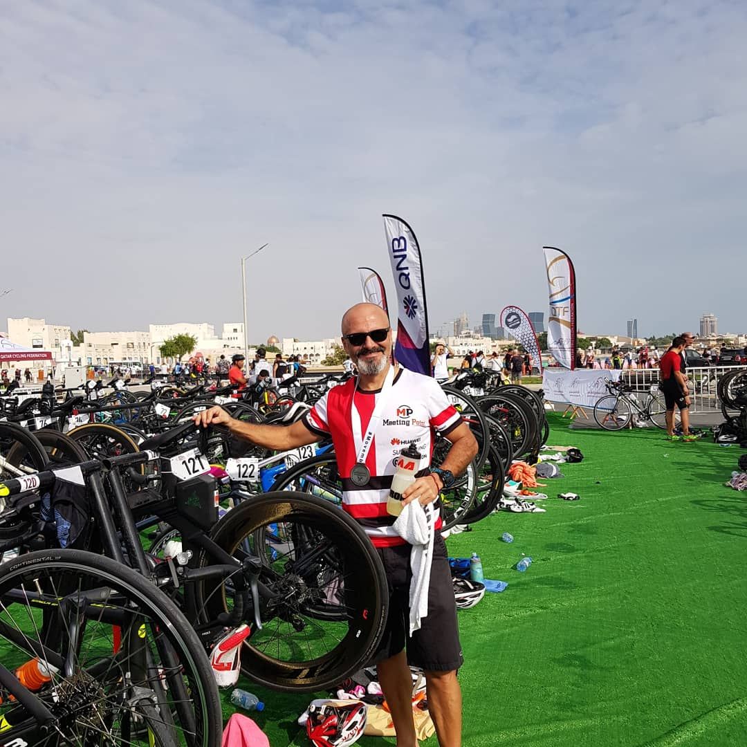 Chilean Voices in Qatar - Meet Pilot and Triathlete Francisco Gutiérrez