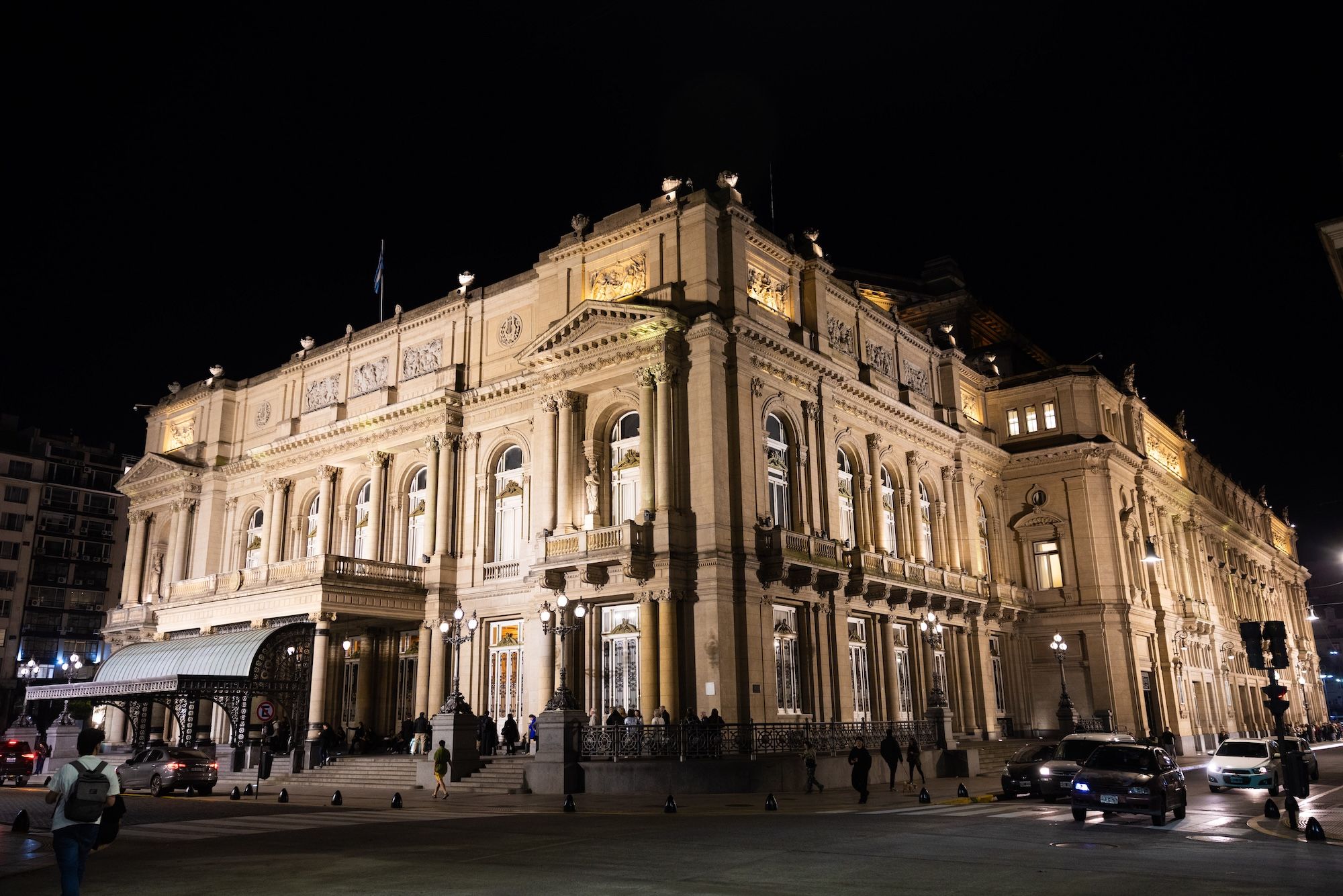 Teatro Colon debut 3.jpg