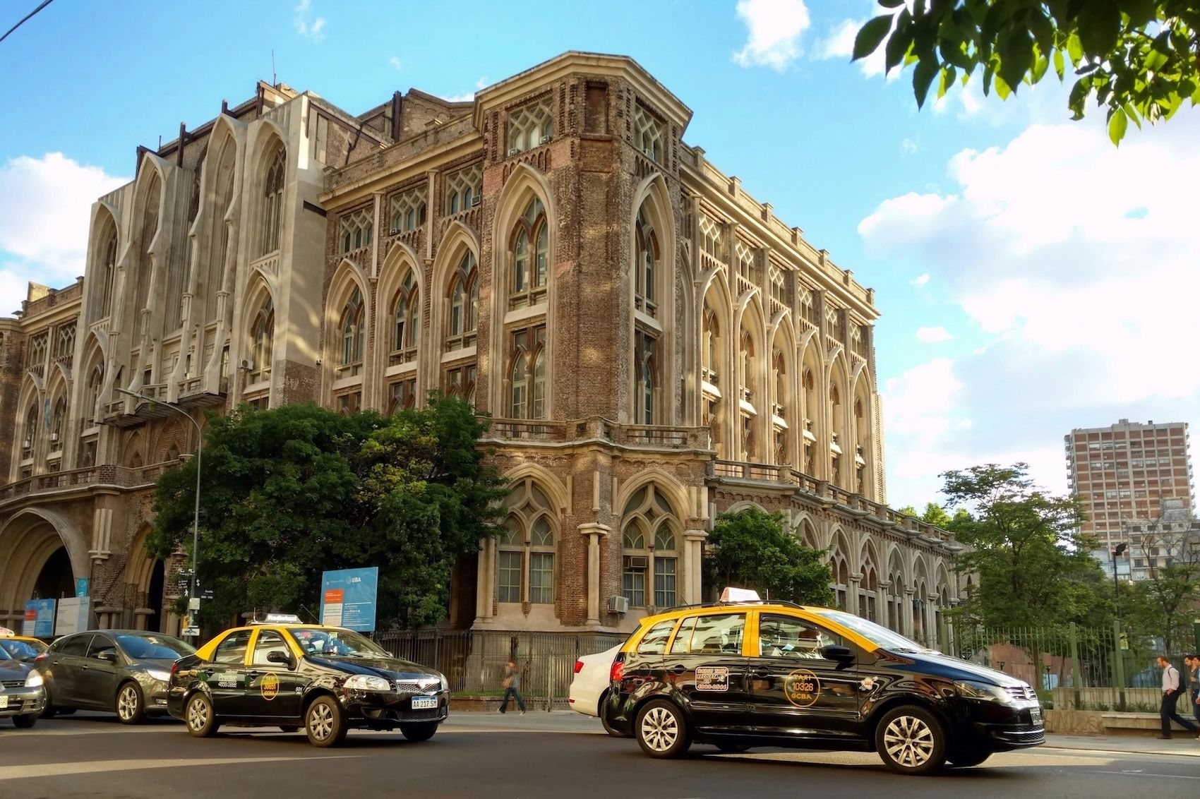 Things to Do in Buenos Aires Taxis - EN 7.jpg